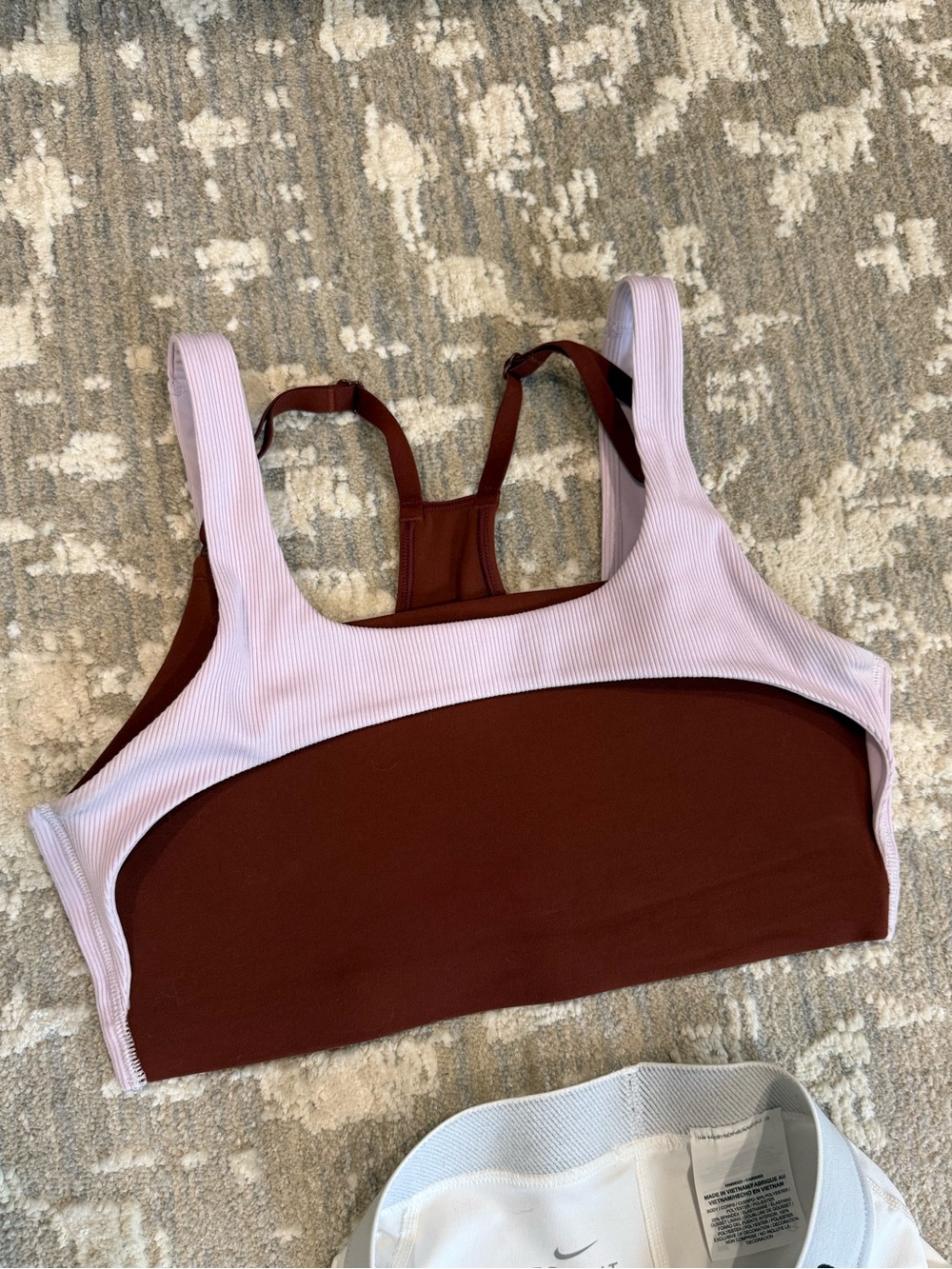 Nike NWOT Duo-Tone Ribbed Sports Bra – Pink & maroon size small